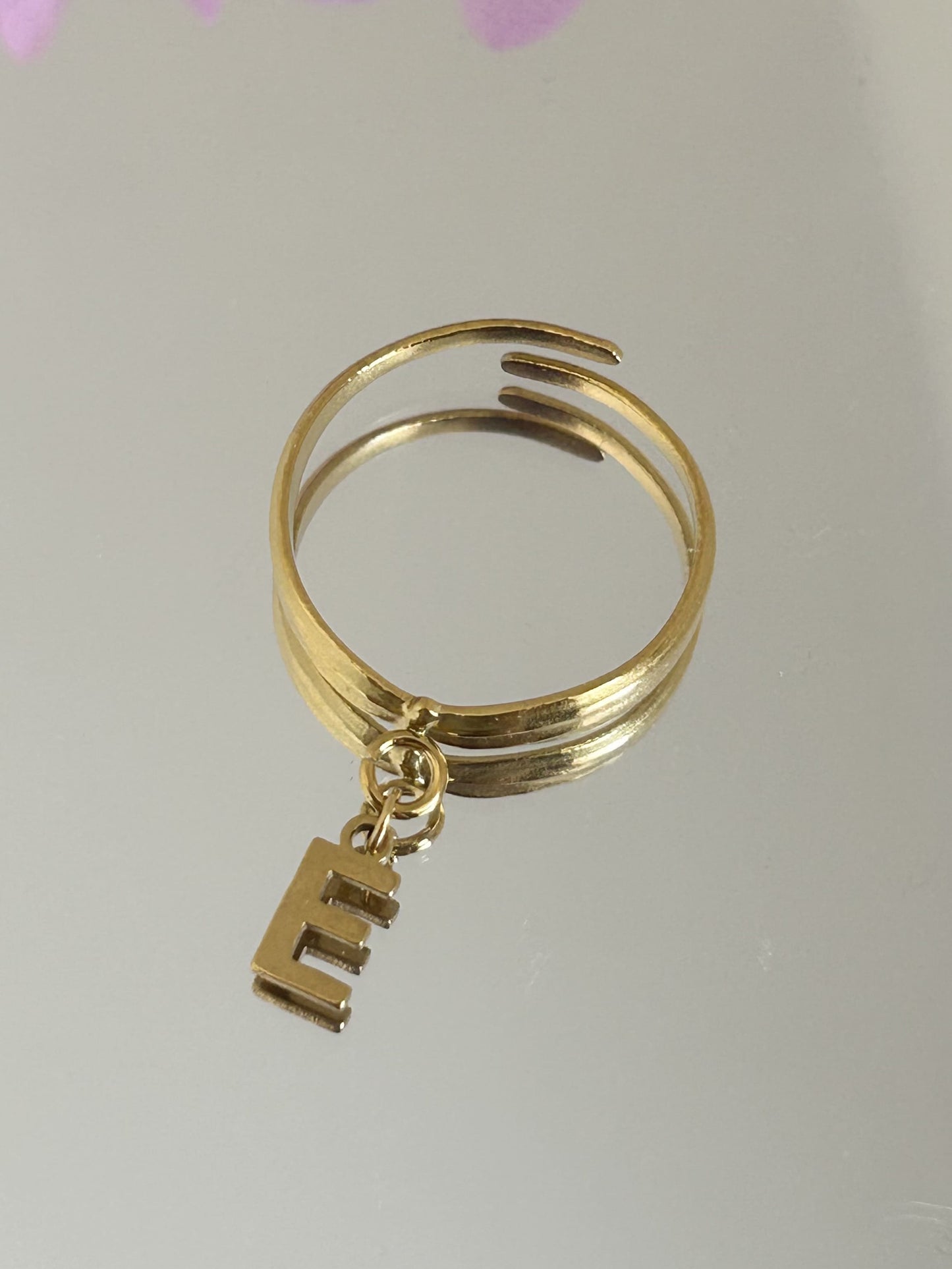 Bague initial
