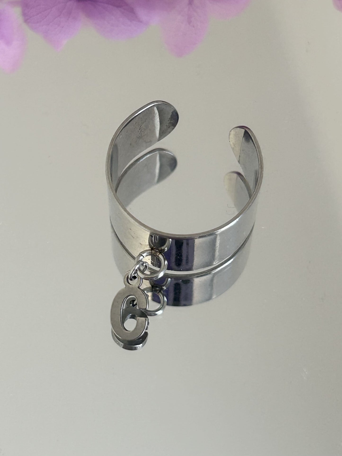 Bague initial